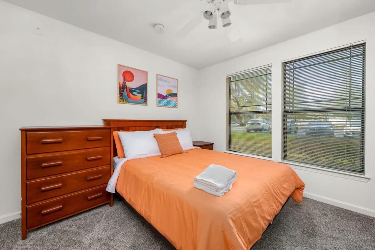 Budget Friendly Sleeps 8 Discounts Available تامبا المظهر الخارجي الصورة