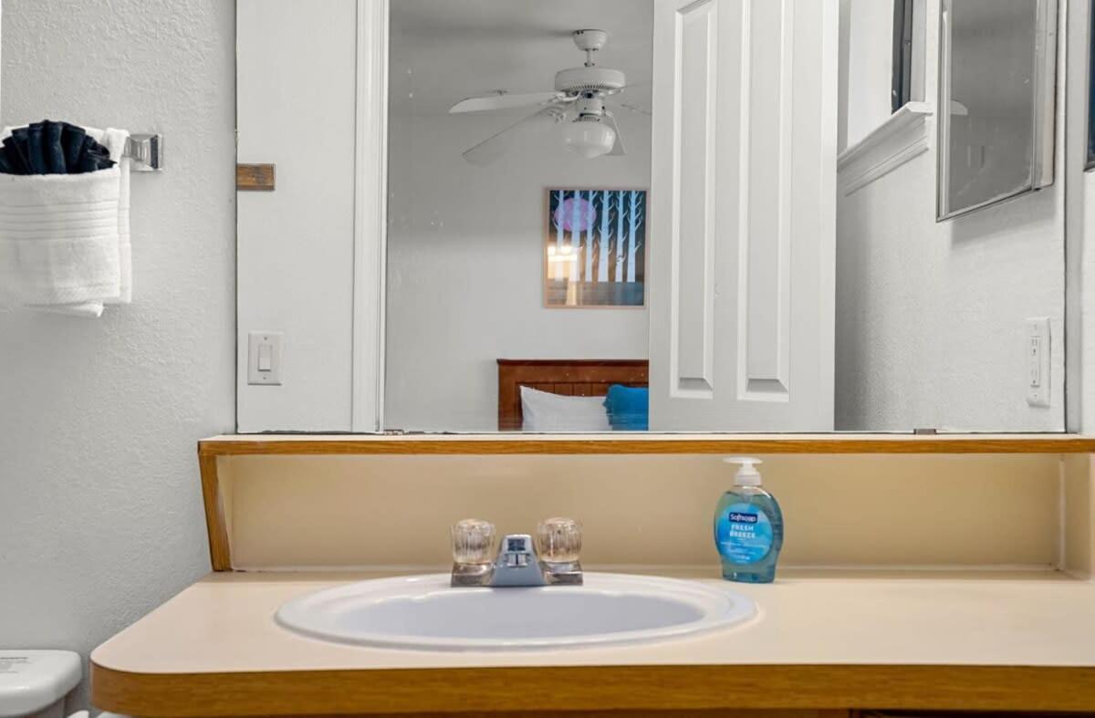 Budget Friendly Sleeps 8 Discounts Available تامبا المظهر الخارجي الصورة